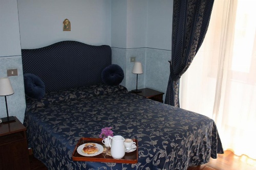 Anne & Mary image 16