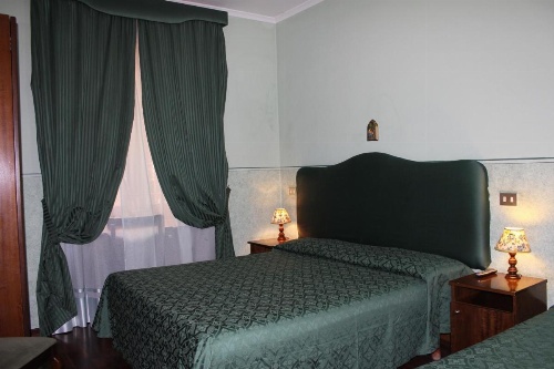 Anne & Mary image 17